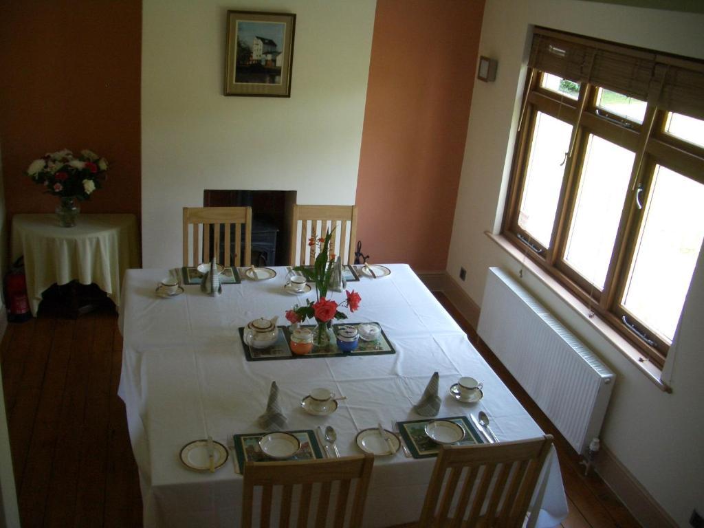 Homelea Bed And Breakfast Canterbury Exteriör bild